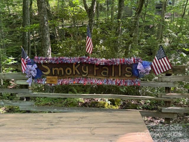 720 Autumn Drive, Maggie Valley, NC 28751