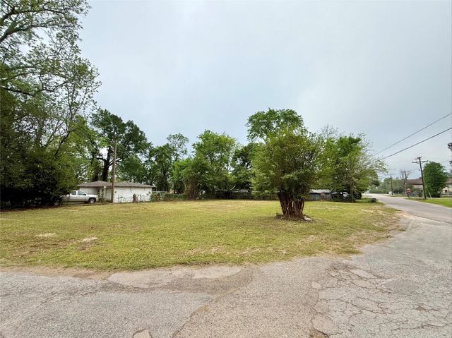 315 Dr Rick Kelley St Street, Cleveland, TX 77327