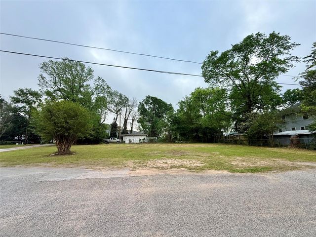 315 Dr Rick Kelley St Street, Cleveland, TX 77327