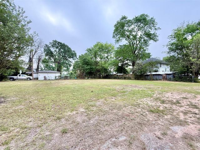 315 Dr Rick Kelley St Street, Cleveland, TX 77327