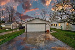 433 Walnut Drive, East China, MI 48054