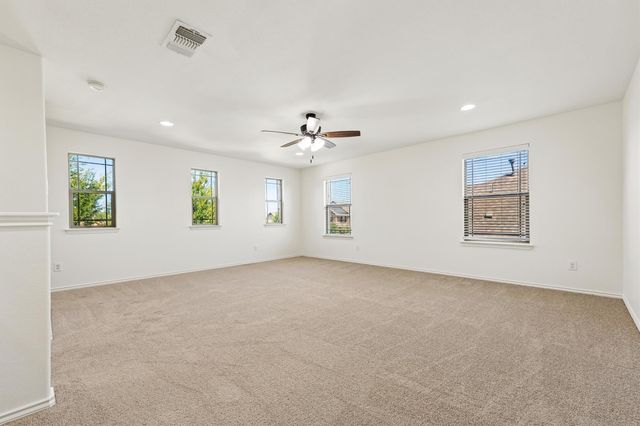 1408 Reklaw LN, Leander, TX 78641