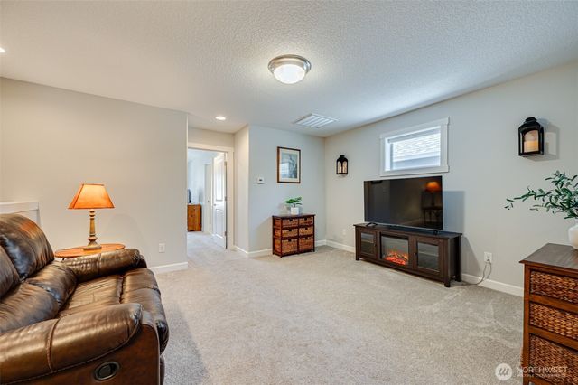 13731 NW 7th Place, Vancouver, WA 98685