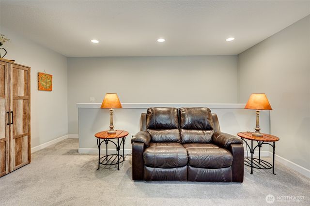 13731 NW 7th Place, Vancouver, WA 98685