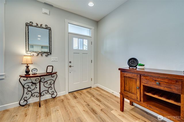 13731 NW 7th Place, Vancouver, WA 98685