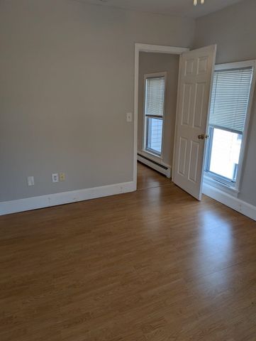 644 Pine Street, Manchester, NH 03104