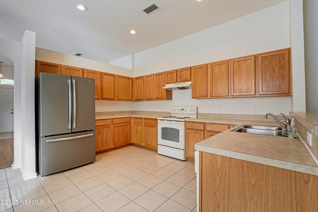 6693 MORSE GLEN Lane, Jacksonville, FL 32244