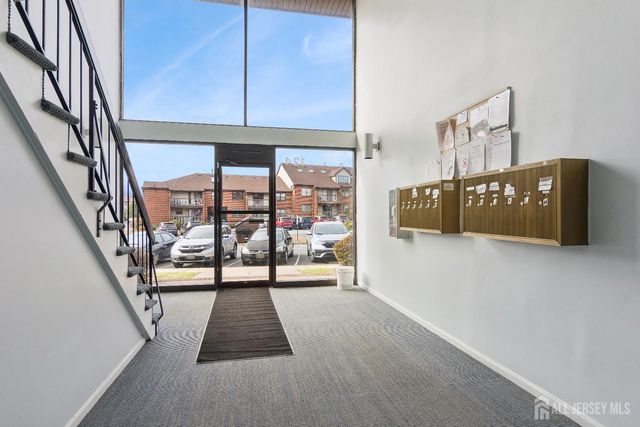 124 Beverly Hill Terrace J, Woodbridge Proper, NJ 07095