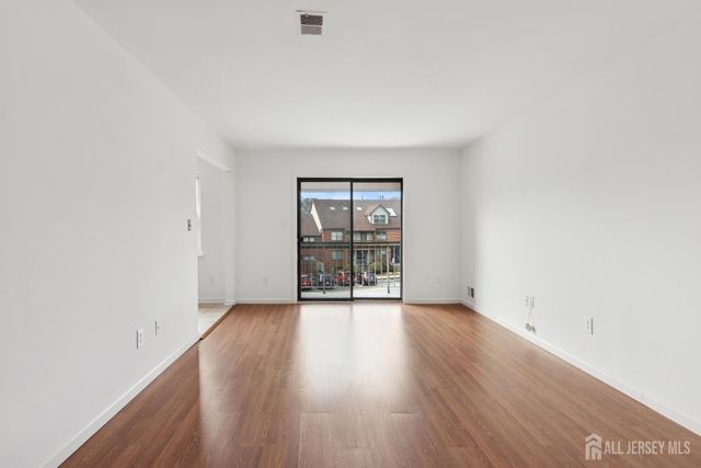 124 Beverly Hill Terrace J, Woodbridge Proper, NJ 07095