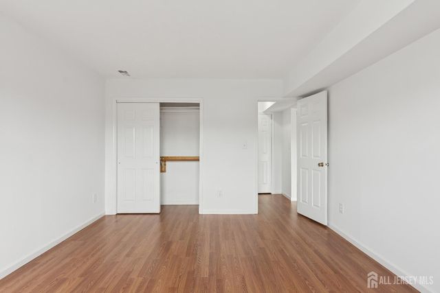 124 Beverly Hill Terrace J, Woodbridge Proper, NJ 07095