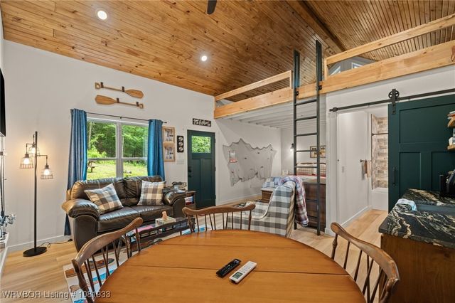 7120 Hide Away Circle, Greenwood, AR 72936