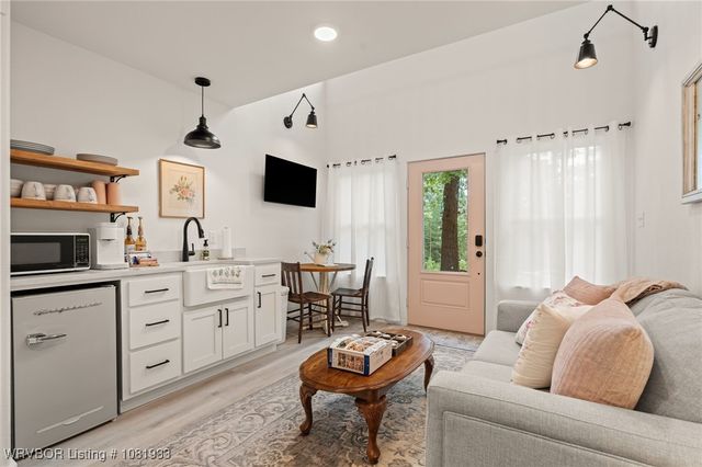 7120 Hide Away Circle, Greenwood, AR 72936