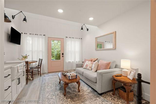 7120 Hide Away Circle, Greenwood, AR 72936