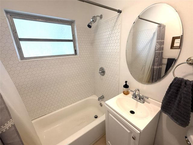 16603 HANNA ROAD, Lutz, FL 33549