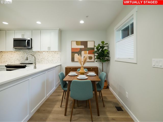 420 ELK CREEK Rd 401, Cannon Beach, OR 97110