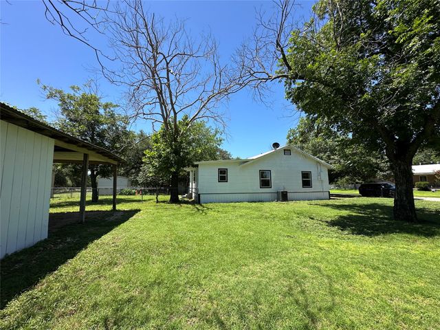 103 S Cotton Belt, Gustine, TX 76455