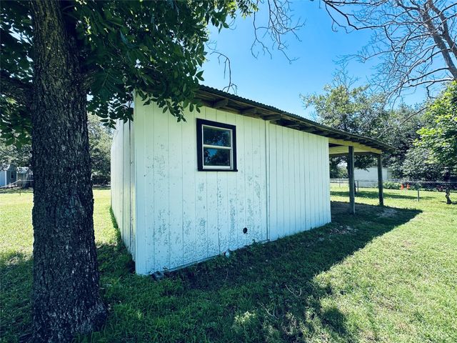 103 S Cotton Belt, Gustine, TX 76455