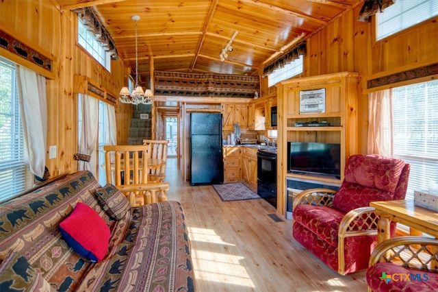 2095 County Road 442, Thrall, TX 76578