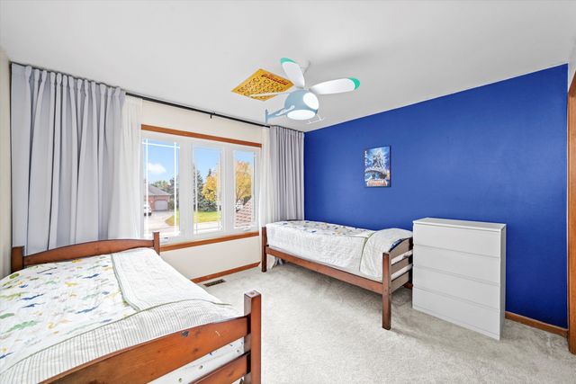 3520 Bunker Hill Drive, Algonquin, IL 60102