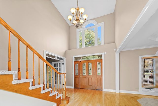 3520 Bunker Hill Drive, Algonquin, IL 60102