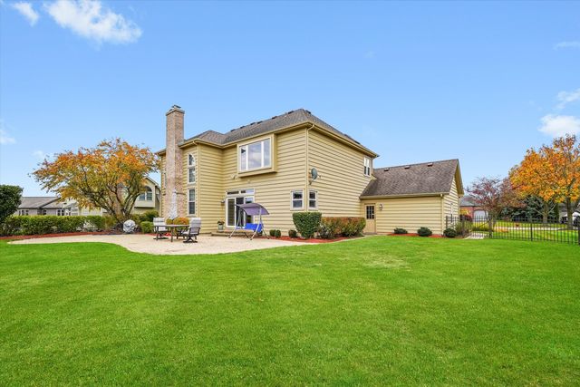 3520 Bunker Hill Drive, Algonquin, IL 60102