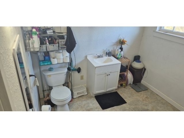 1208 W 3rd Street, Anderson, IN 46016