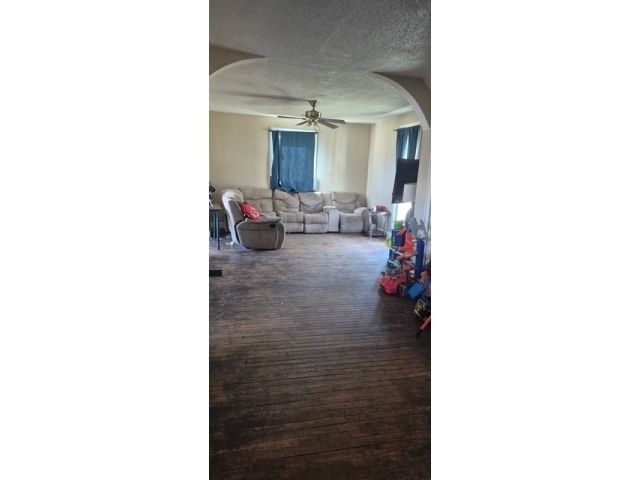 1208 W 3rd Street, Anderson, IN 46016