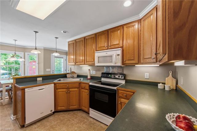 5812 Crimson Court, Mebane, NC 27302