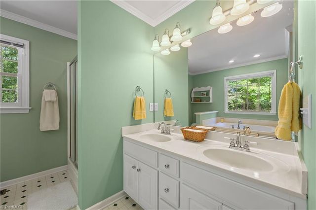 5812 Crimson Court, Mebane, NC 27302