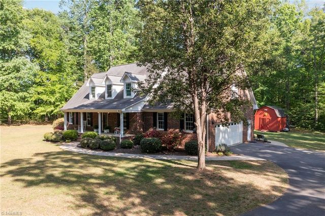 5812 Crimson Court, Mebane, NC 27302