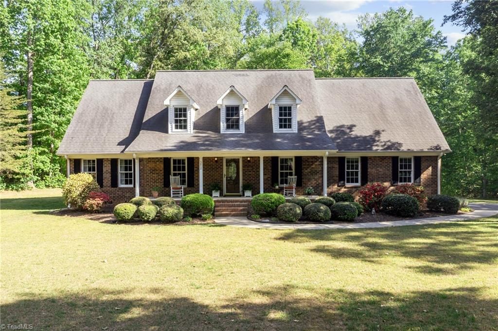 5812 Crimson Court, Mebane, NC 27302