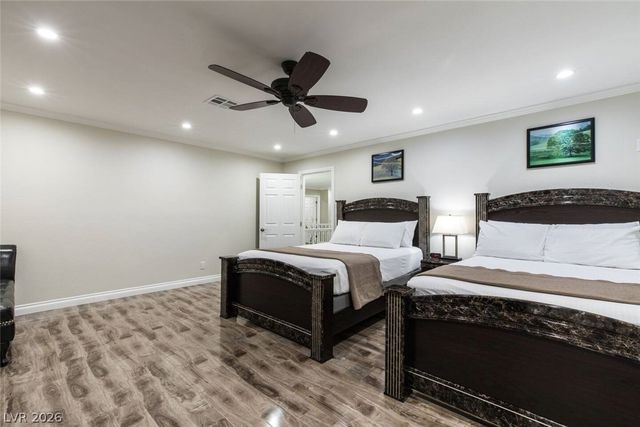 9020 Moss Creek Circle, Las Vegas, NV 89117