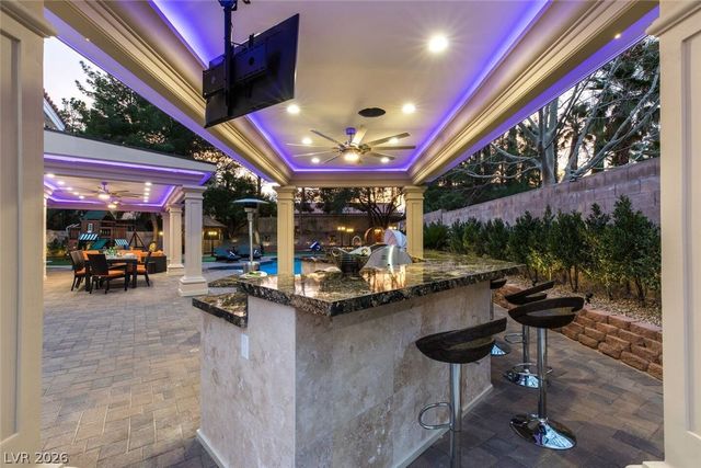 9020 Moss Creek Circle, Las Vegas, NV 89117