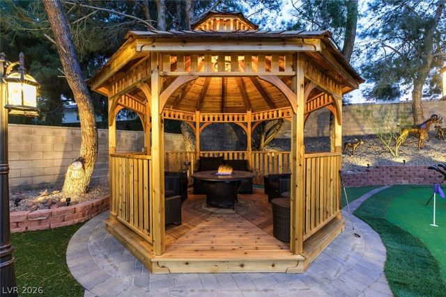 9020 Moss Creek Circle, Las Vegas, NV 89117