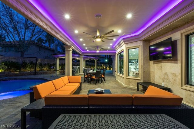 9020 Moss Creek Circle, Las Vegas, NV 89117