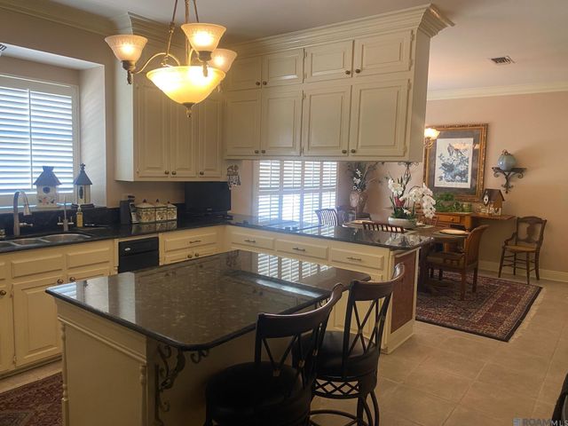 4420 Lake Limestone Dr, Baton Rouge, LA 70816