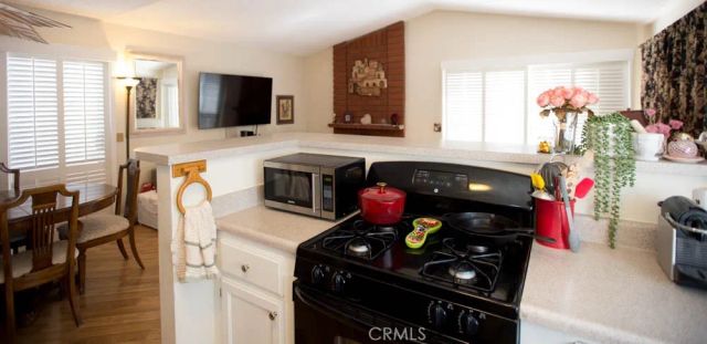 2718 E Avenue South, Palmdale, CA 93550