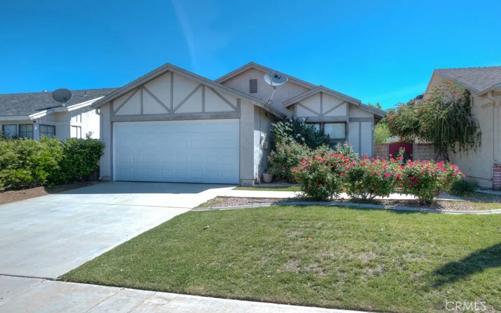 2718 E Avenue South, Palmdale, CA 93550