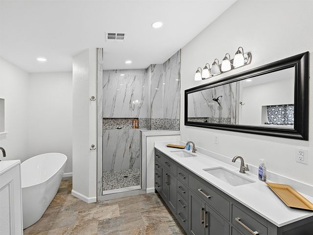 4658 W Diamond Oak Drive, Skiatook, OK 74070