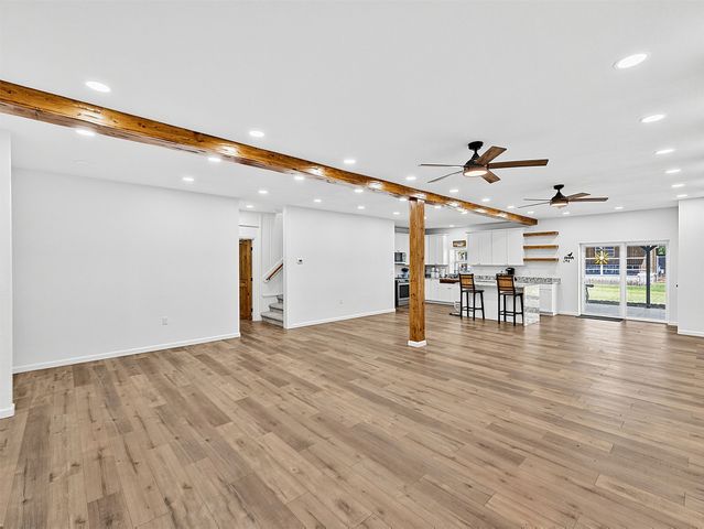 4658 W Diamond Oak Drive, Skiatook, OK 74070
