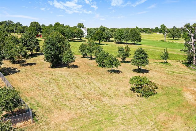 4658 W Diamond Oak Drive, Skiatook, OK 74070