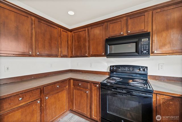 306 Poppy Road, Bothell, WA 98012