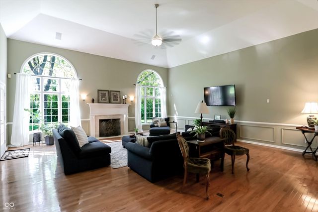 2835 Towne Drive, Carmel, IN 46032