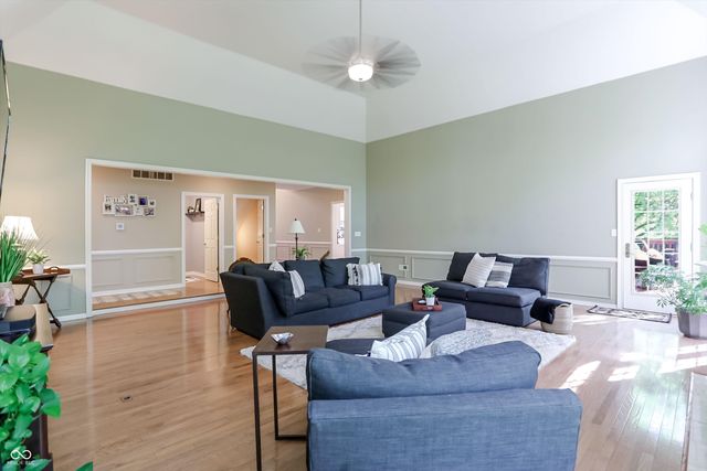 2835 Towne Drive, Carmel, IN 46032