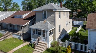 359 E Penning Avenue, Wood River, IL 62095