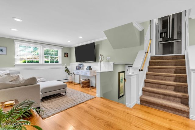 93 Spruce Drive, Fair Haven, NJ 07704
