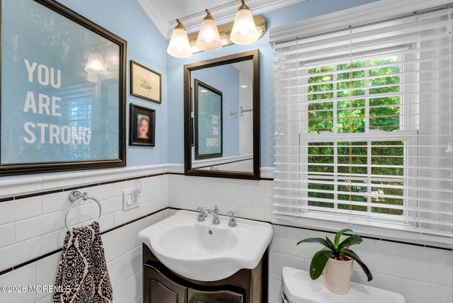 93 Spruce Drive, Fair Haven, NJ 07704