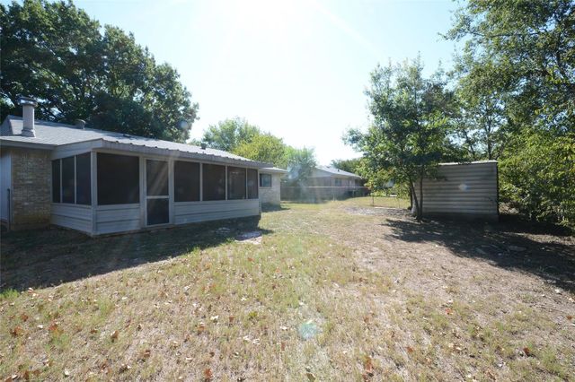 405 Bryan Drive, Crowley, TX 76036