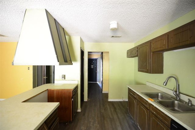 405 Bryan Drive, Crowley, TX 76036