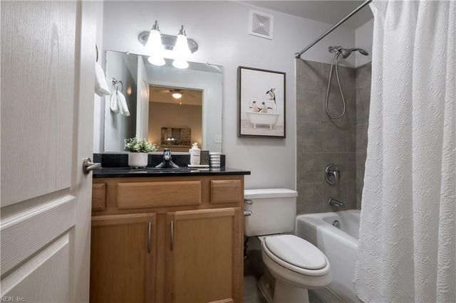 249 W Freemason St Apt 404, Norfolk, VA 23510